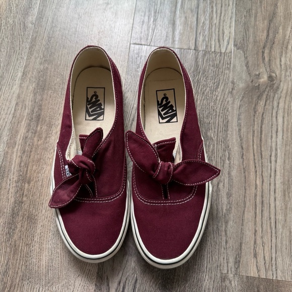 Vans Maroon Knot Detail Sneakers size 8 - Picture 1 of 7
